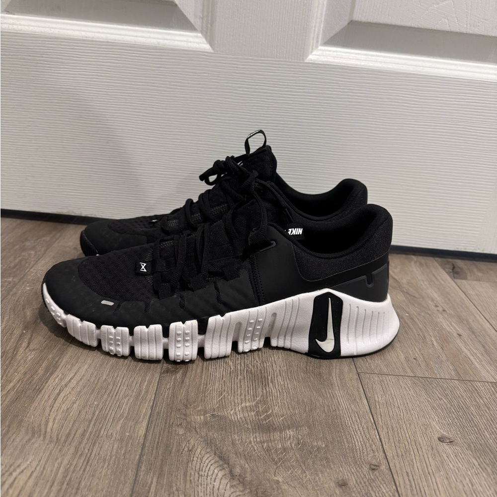 Nike Metcon Black and White Sneakers